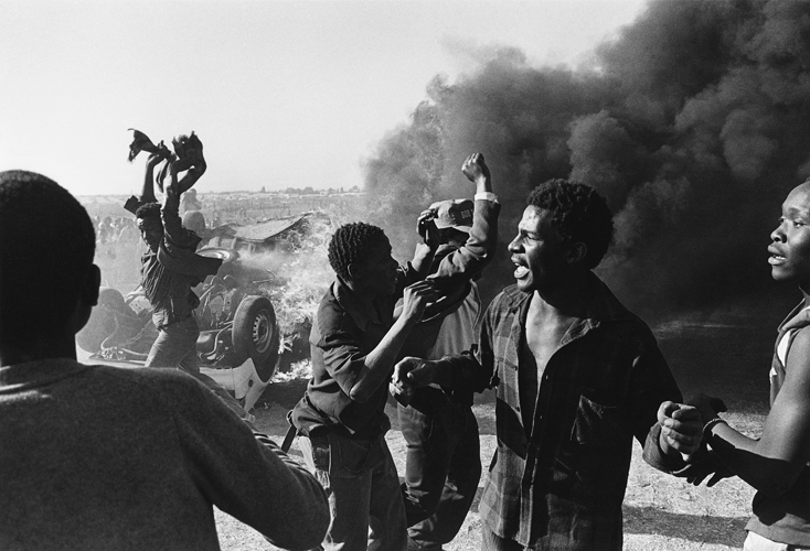 Political vandalism, Duduza township, 1985 · UCT Photography